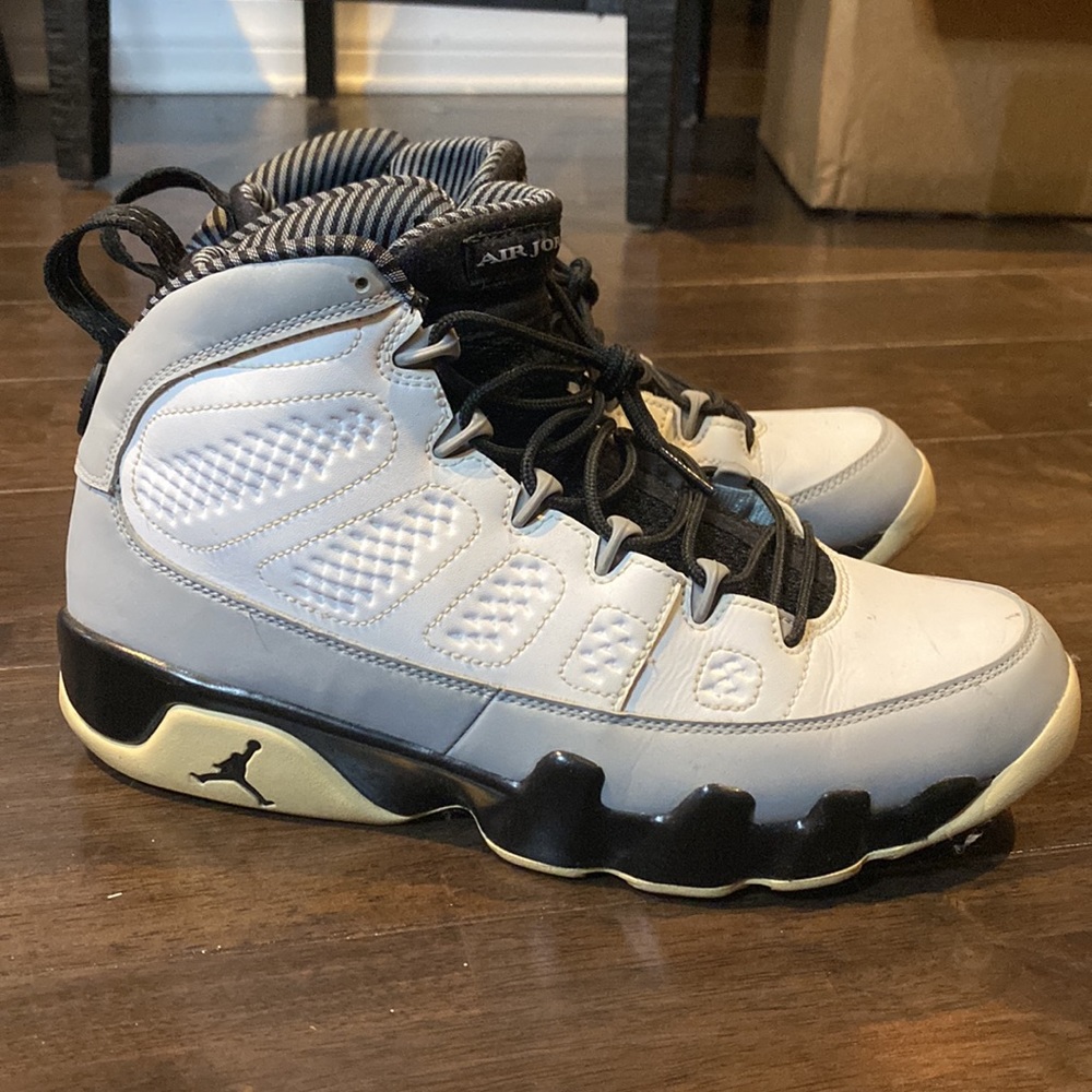 Jordan Retro 9 Barons Used Pre-Loved Box Included Men’s size 9.5